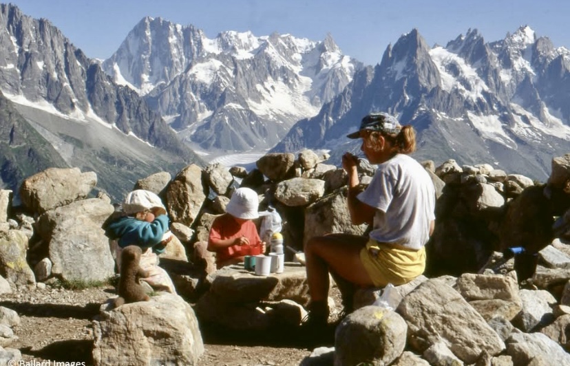 Alison Hargreaves with her chikdren Tom and Kate Ballard in 1993, with the Grandes Jorasses as backdrop.
