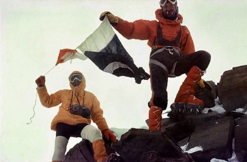 Sher Khan and Ryszard Kowalewski on the summit of Rakaposhi.